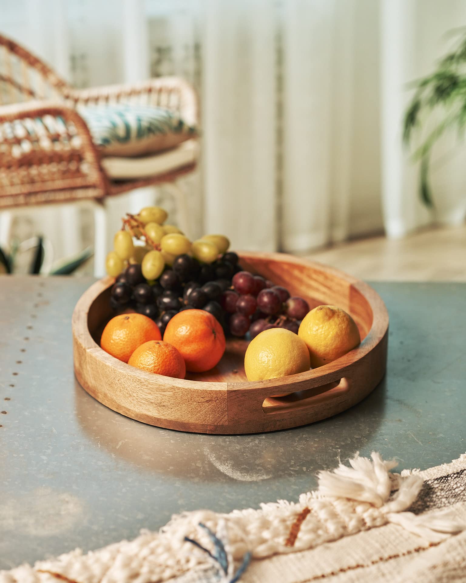 Hazelton Oaks Round wooden serving tray with handles
